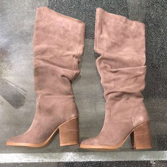 Steve Madden Shoes - New Steve Madden savas taupe boot